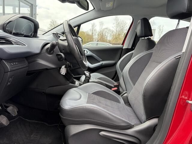 Peugeot 208 1.2 PureTech Allure 1e Eigenaar,Navi,Camera,Trekhaak,110pk,Clima,Cruise,Halfleder,Pdc,N.A.P,5 Deurs,Lm velgen,Dealer Onderhouden,Apk tot 08-2026