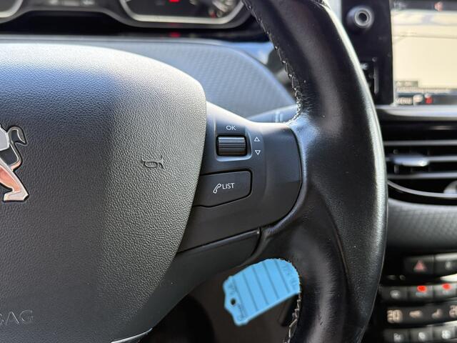 Peugeot 208 BWJ 2018 | 1.2T 111PK Tech Ed. AUTOMAAT | PANO DAK | CLIMA | NAVI | CAMERA A | CARPLAY | PRIVACY GLASS | PDC