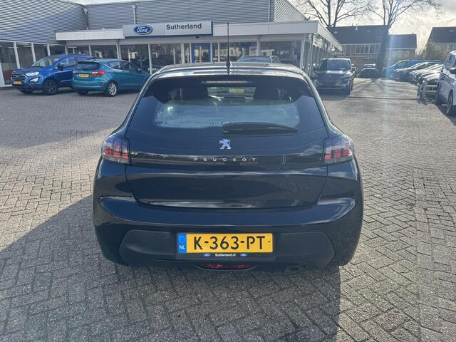 Peugeot 208 1.2 PureTech Active 75pk Navigatie | DAB+ | Parkeersensoren achter | Metaal lak | 5 deurs