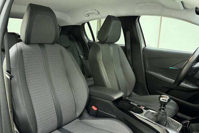 Peugeot 208 1.2 Turbo Allure 100 Pk | Navigatie | Keyless Start | Cruise Control | Climate Control | Parkeersensoren Achter