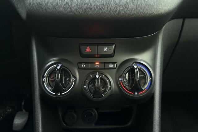 Peugeot 208 1.2 PureTech Blue Lion | Apple carplay/ Android auto | Navigatie | Cruise control | Parkeerhulp achter |