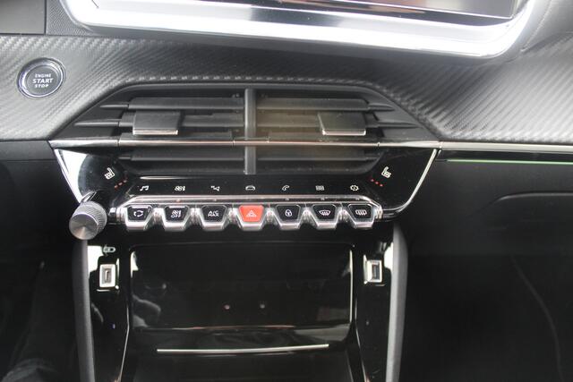 Peugeot 208 1.2 PureTech GT Pack Stoelverwarming! 360 graden camera/Apple carplay/Cruise control/DAB/Climate control