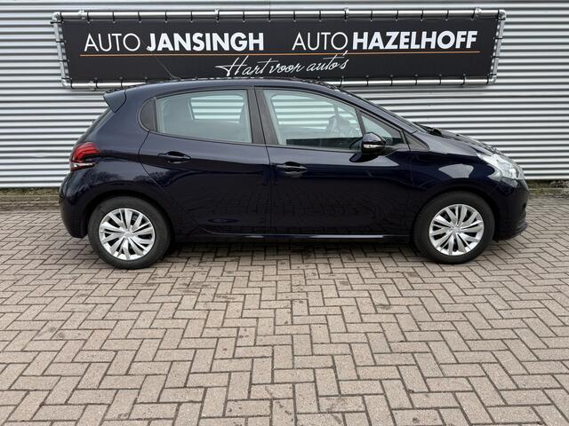 Peugeot 208 1.2 PureTech Active Automaat met maar 40.657km!!! PDC Achter | Navigatie | Cruise | Bluetooth | Apple Carplay | Airco | RIJKLAARPRIJS INCL 12 MAANDEN GARANTIE EN BEURT