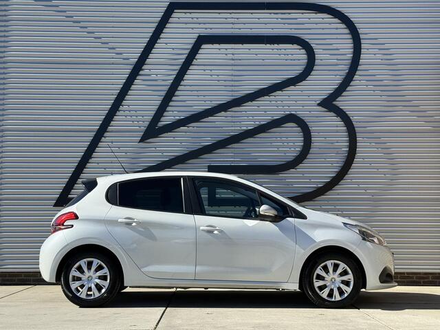 Peugeot 208 1.2 PureTech Blue Lion Navi|Carplay|Airco|D-riem v.v. in 2024|Cruise|PDC|CarplayN.A.P|Nieuwe APK bij Aflevering