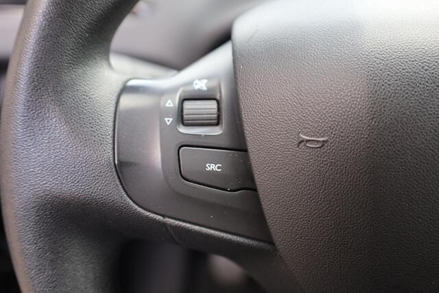 Peugeot 208 1.2 PureTech Blue Lion CARPLAY CRUISE DAB AIRCO NAP PDC ENZ.