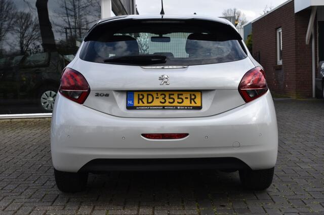 Peugeot 208 1.2 PureTech. Blue Lion NAVI CRUISE PDC CARPLAY