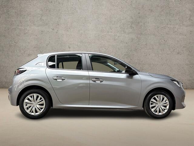 Peugeot 208 1.2 PureTech Sport (APPLE CARPLAY, NAVIGATIE, CRUISE, SPORTSTOELEN, LANE ASSIST, BLUETOOTH, NIEUWSTAAT)