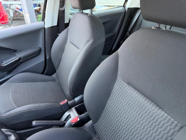 Peugeot 208 1.2 PURETECH ACTIVE NAVI AIRCO