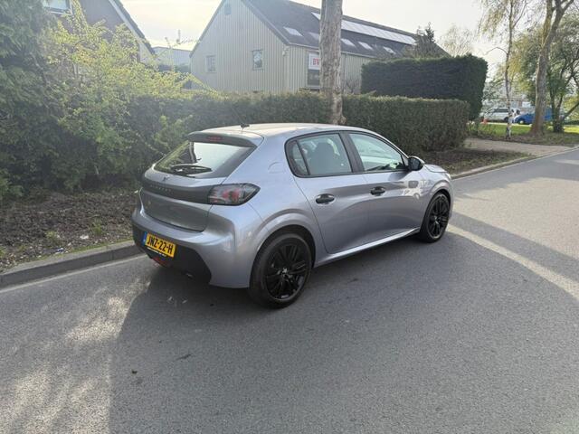 Peugeot 208 pure Tech Active