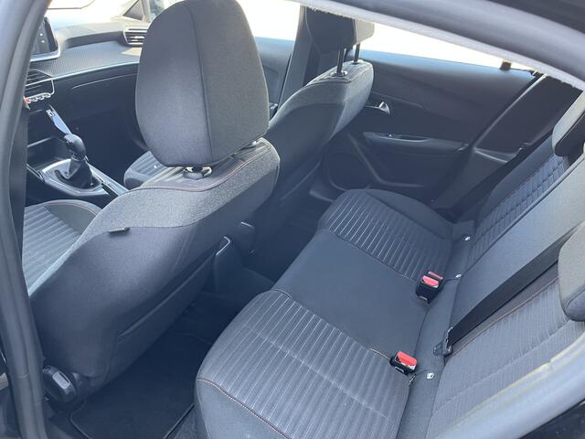 Peugeot 208 1.2 PureTech Active Led / Cruise / Nav