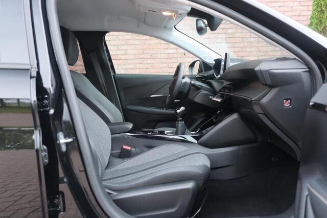 Peugeot 208 1.2 PureTech 100pk Allure | Navi | App Connect | Climate | Cruise | Camera | Dodehoek | PDC