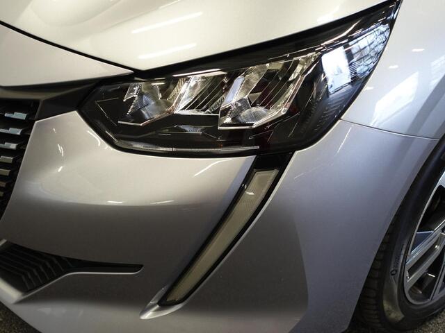 Peugeot 208 1.2 PureTech 100pk Automaat Allure Pack Navigatie Apple Carplay/Android Auto Camera Parkeersensor achter Cruise Control Virtual Cockpit Climate Control Getinte ramen