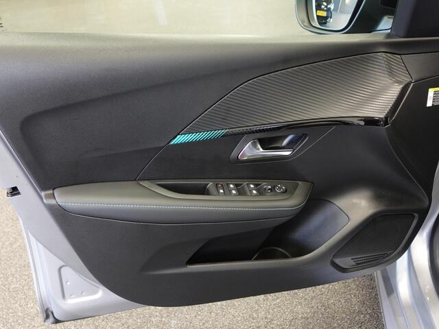 Peugeot 208 1.2 PureTech 100pk Automaat Allure Pack Navigatie Apple Carplay/Android Auto Camera Parkeersensor achter Cruise Control Virtual Cockpit Climate Control Getinte ramen