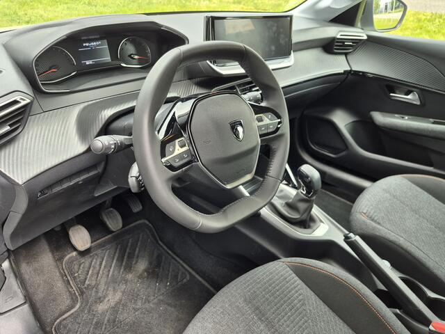 Peugeot 208 1.2 PureTech 75 Style WORDT VERWACHT !! | Nieuw Model | | Airco | Bluetooth | Parkeersensoren Achter | Navigatie via Apple Carplay of Android Auto | Mooie Lage Kilometerstand !!