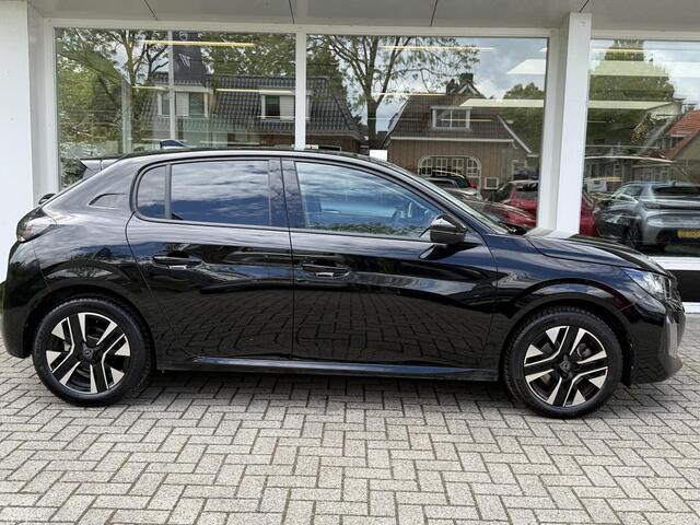 Peugeot 208 1.2 PureTech 100 Allure | Trekhaak | Climate & Adaptive Cruise Control | Navigatie | AchteruitrijdCamera |