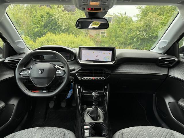 Peugeot 208 1.2 PureTech 100 Allure | Trekhaak | Climate & Adaptive Cruise Control | Navigatie | AchteruitrijdCamera |