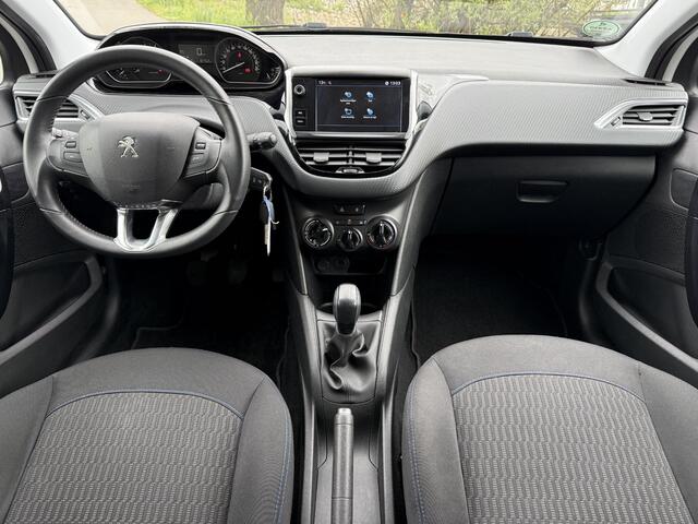 Peugeot 208 1.2 PureTech Allure | Navi | Stoelverw.| PDC