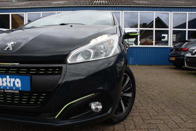 Peugeot 208 1.2i "Allure" Cruise - Panoramadak - 5 Deurs !!!