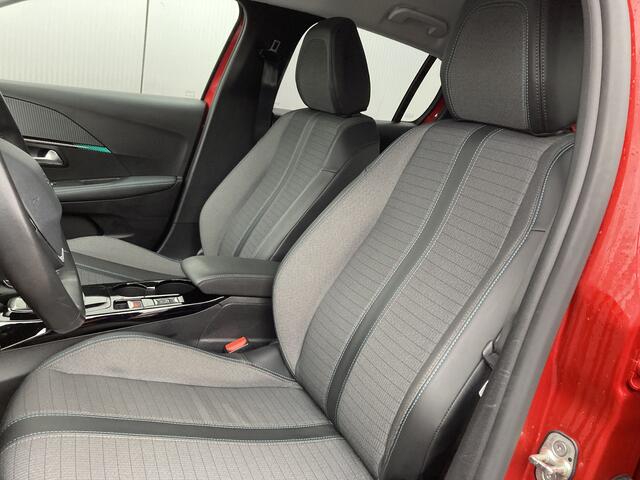 Peugeot 208 1.2 Allure Automaat | Trekhaak | Leer | LED | Apple/Android | Rijstrook correctie