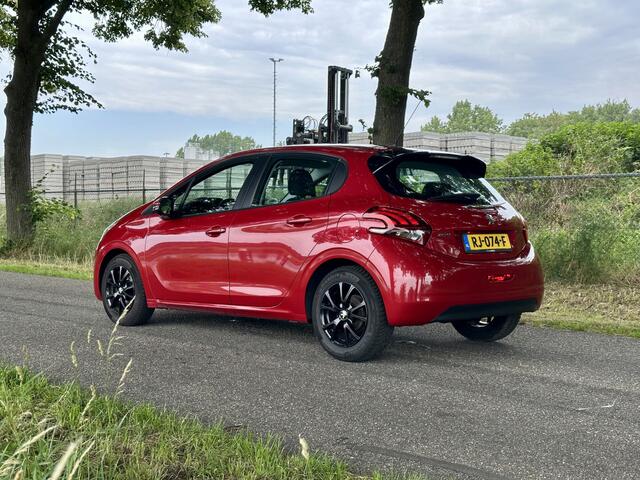 Peugeot 208 1.2 PureTech Blue Lion | Airco | Apple carplay | PDC | Cruise control