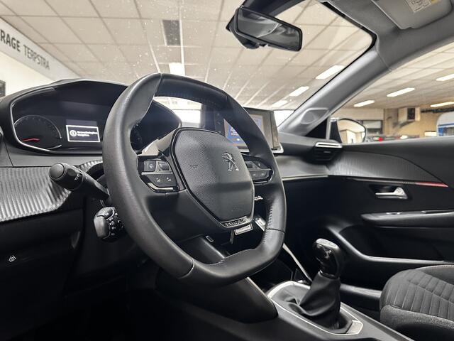 Peugeot 208 1.2 PureTech Blue Lease Active/ 16'' LMV/ LED Koplampen/ Lane-Assist./ Apple + Android/ DAB+/ Navi/ Airco/ Cruise/ Elek. pakket/ Isofix/ Bluetooth/ Multi. Stuur/ PDC.