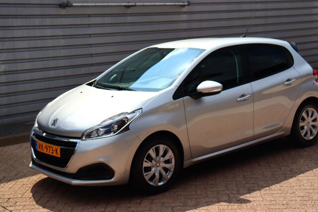 Peugeot 208 1.2 PureTech Active O.a: Navi, Clima, Cruise, DAB, PDC, Carplay, Etc. All-in prijs!