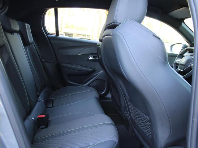 Peugeot 208 1.2 Hybrid 145 e-DCS6 GT Automaat | Navi / Camera / Climate