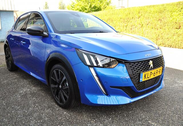 Peugeot 208 1.2 GT 130Pk trh LED rondom cam. nav