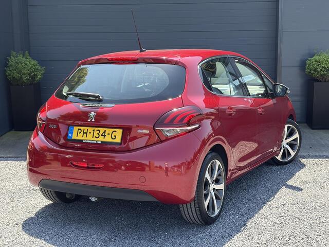 Peugeot 208 1.2 PureTech Allure 1e Eigenaar,D-riem vv in 2023,Afn.Trekhaak,Dealer Onderhouden,Carplay,Navi,Clima,Cruise,Lm velgen,110pk,N.A.P,Pdc,Nieuwe Apk bij Aflevering
