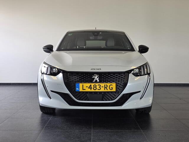 Peugeot 208 1.2 PureTech GT Pack | Trekhaak | Verwarmbare stoelen | Camera |