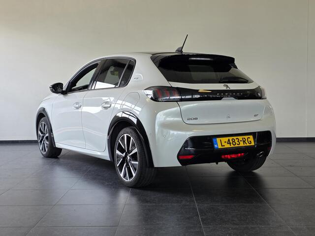 Peugeot 208 1.2 PureTech GT Pack | Trekhaak | Verwarmbare stoelen | Camera |
