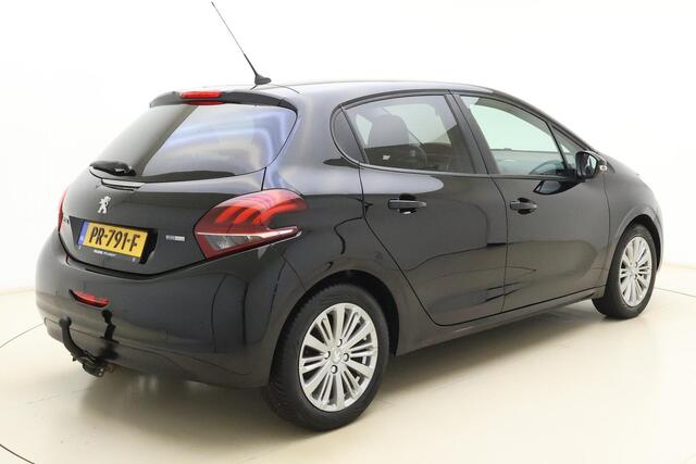 Peugeot 208 1.2 PureTech Active 82pk | Navigatie | Airco | Cruise Control | Lichtmetalen Velgen | Trekhaak | Parkeersensoren Achter