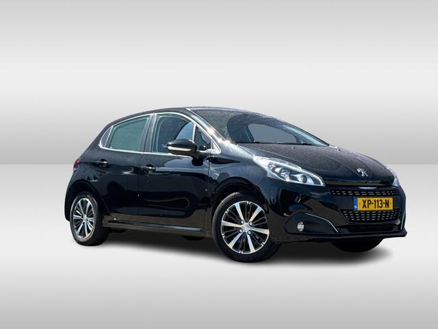 Peugeot 208 1.2 PureTech Allure / Distr.riem VV / Panoramadak / Camera / Navigatie / 16'' / Climate Control / Stoelverwarming / Cruise Control