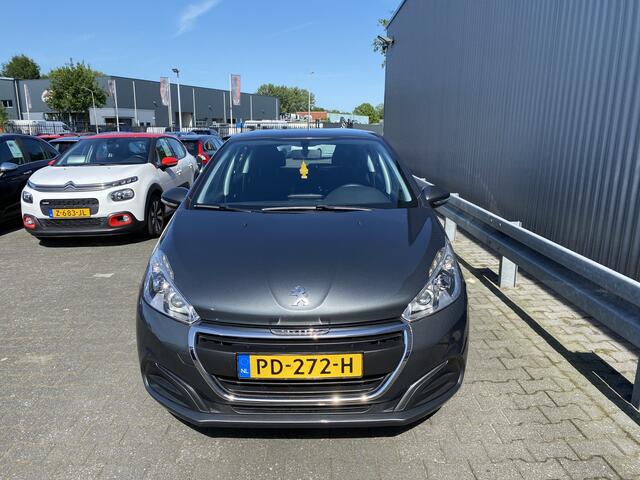Peugeot 208 1.2 PureTech Active 140Dkm.NAP, A/C, Navi, CarPlay, CC, nw. APK - Inruil Mogelijk -