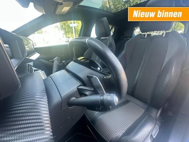 Peugeot 208 1.2 PureTech GT 130PK / Pano / Rijklaar