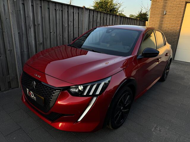 Peugeot 208 1.2 GT Aut VirtualCockpit Carplay Camera Navi Sportstoelen Led 17" Pdc GT-Line