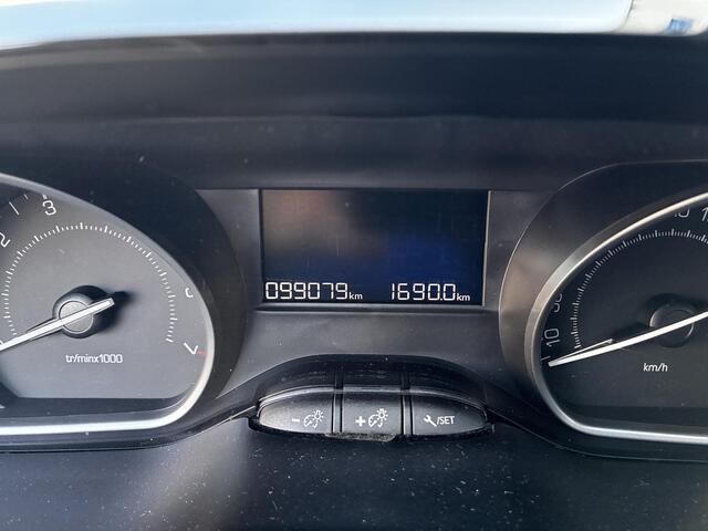Peugeot 208 1.2 PureTech Blue Lion