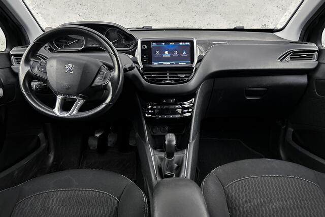 Peugeot 208 1.2 PureTech Allure | Trekhaak | Navigatie | Apple Carplay | Airco
