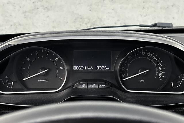 Peugeot 208 1.2 PureTech Allure | Trekhaak | Navigatie | Apple Carplay | Airco