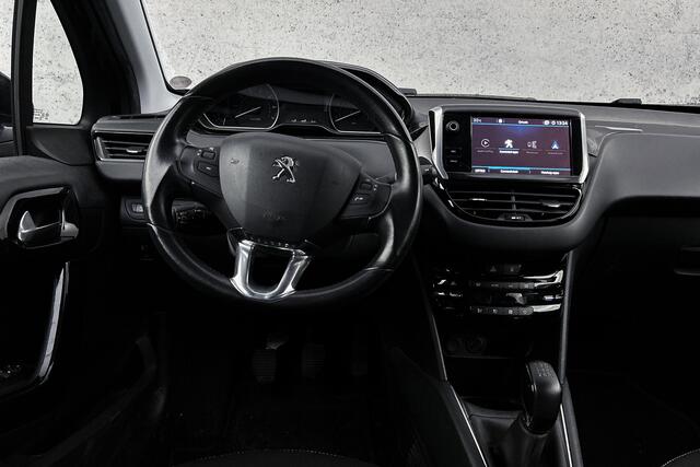 Peugeot 208 1.2 PureTech Allure | Trekhaak | Navigatie | Apple Carplay | Airco