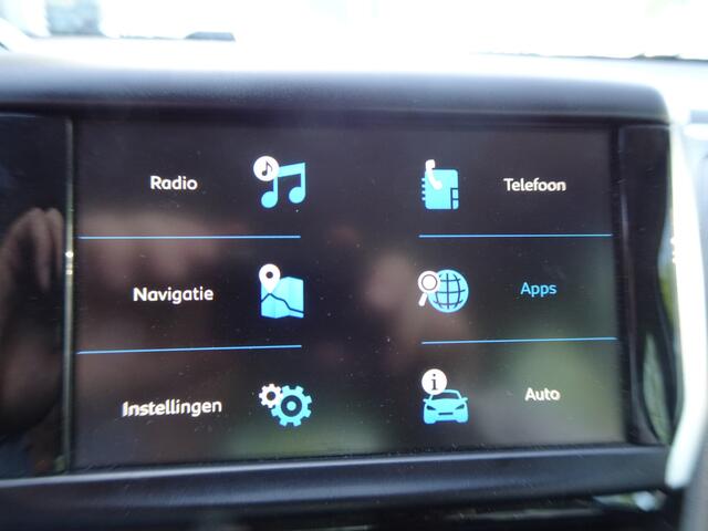 Peugeot 208 1.2 5-Drs Blue Lion