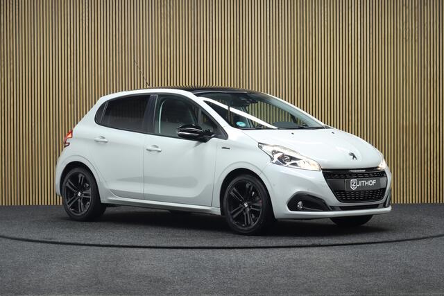 Peugeot 208 1.2 PureTech GT-Line | Panoramadak | Cruise-control | Camera | Clima | Parkeersensoren V+A | Parkeerassistent | Apple Carplay & Android Auto | Navigatie | LM Velgen