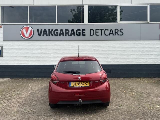 Peugeot 208 1.2 PT Blue Lease