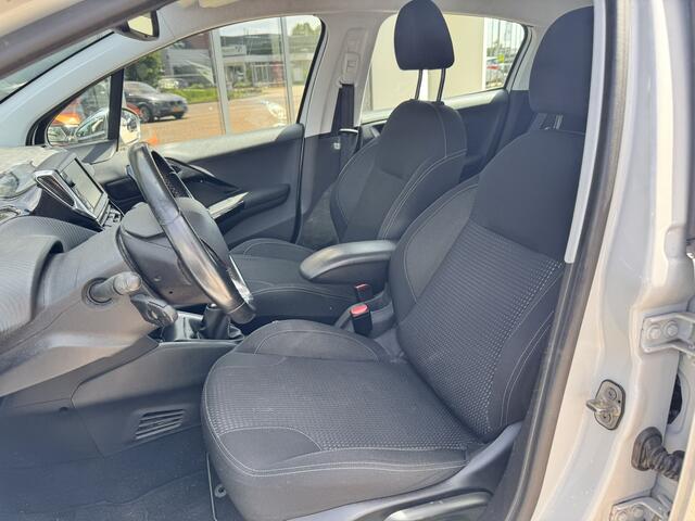 Peugeot 208 1.6HDi Executive*Navi*ECC*EXPORT/EX.BPM*
