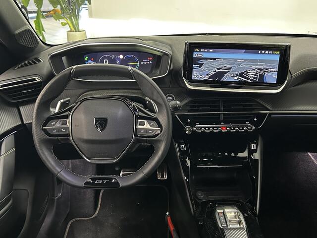 Peugeot 208 1.2 Hybrid 100 e-DCS6 GT RONDOM ZICHT CAMERA | AFNEEMBARE TREKHAAK | NAVIGATIE