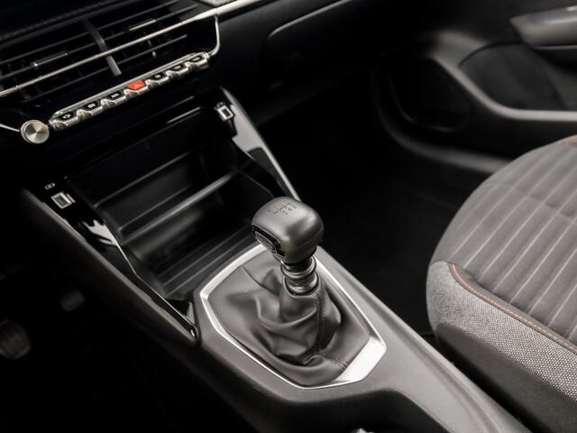 Peugeot 208 1.2 PureTech Sport 101Pk (APPLE CARPLAY, NAVIGATIE, CRUISE, PARKEERSENSOREN, SPORTSTOELEN, LM VELGEN, LANE ASSIST, NIEUWE APK, NIEUWSTAAT)