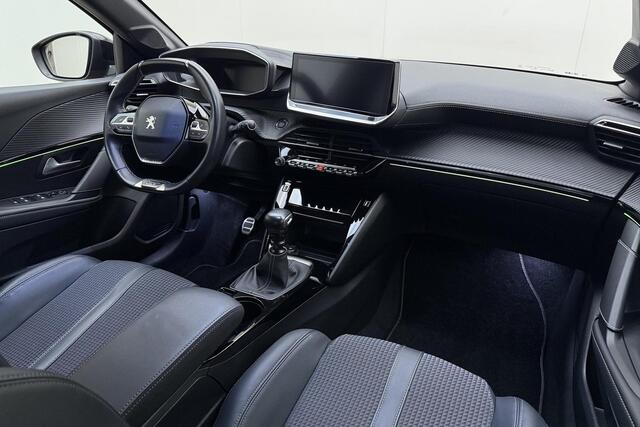 Peugeot 208 1.2 PureTech GT-Line | 100PK | Trekhaak | Achteruitrijcamera | Cruise control | Airco | Climate control | Interieurverlichting | Navigatie | Sportstuurwiel | DAB+