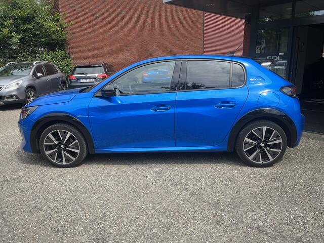 Peugeot 208 1.2 PureTech GT Pack // AFN. TREKHAAK // DODEHOEK // ADAPT. CRUISE // LEDER// ELEK. STOEL // CAMERA // STOELVERWARMING // NAVI+CARPLAY //