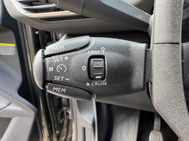 Peugeot 3008 1.2 PureTech Allure*Camera*Navigatie*EXPORT/ EX BPM*