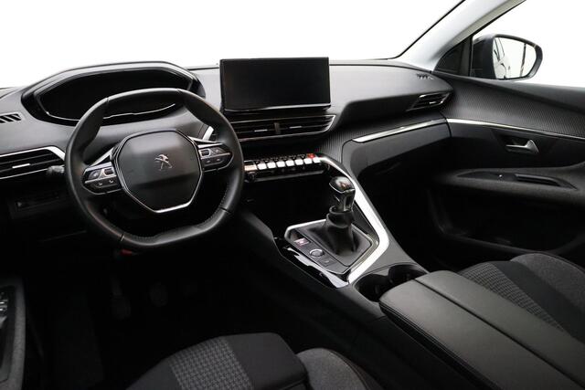 Peugeot 3008 1.2 PureTech Blue Lease Active 130 PK | Handgeschakeld | Trekhaak | Licht metalen velgen | Camera | Parkeersensor | Cruise Control | Navigtie | 1e eigenaar
